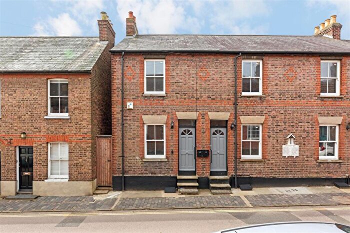 2 Bedroom Terraced House To Rent In Sopwell LaneSt AlbansHertfordshire, AL1