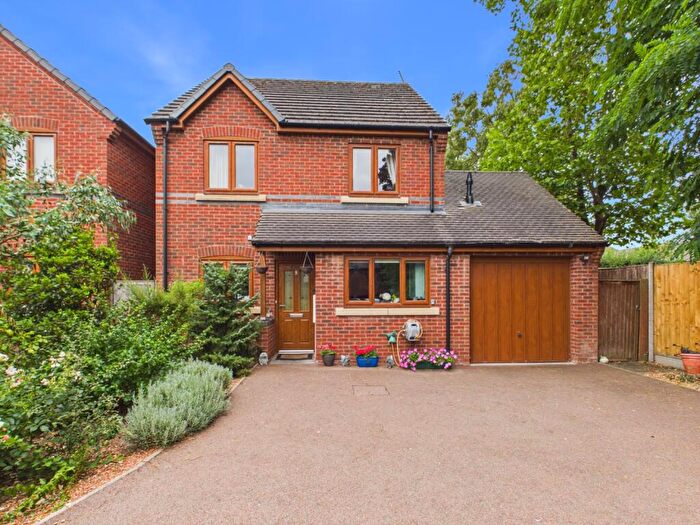 3 Bedroom Detached House For Sale In Sir Frank Whittle Gardens, Leamington Spa, CV32