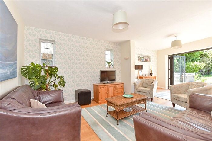 5 Bedroom Detached House For Sale In South Canterbury Road, Canterbury, Kent, CT1