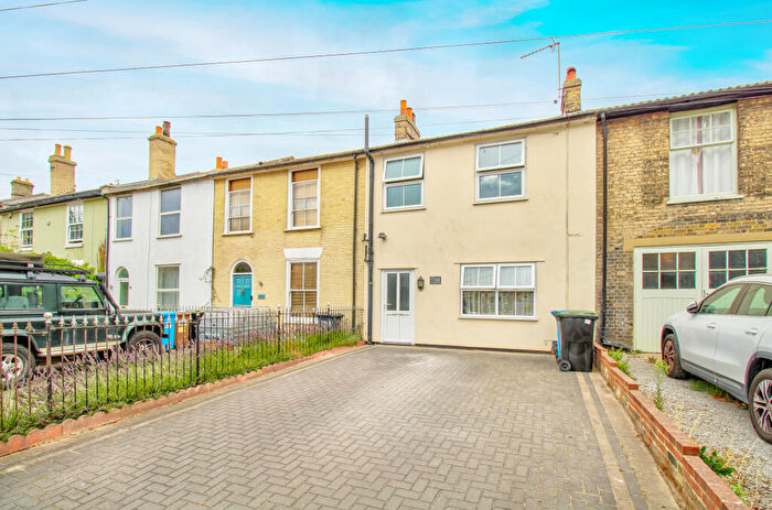 3 Bedroom Terraced House For Sale In Woodbridge Road, Ipswich, IP4