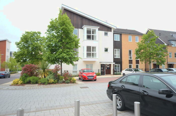 1 Bedroom Apartment To Rent In Kennet Island, Reading, RG2