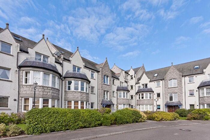 2 Bedroom Flat To Rent In Balmanno Apartments, Cuparstone Place, City Centre, Aberdeen, AB10
