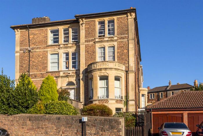 2 Bedroom Flat To Rent In Beaufort Road, Clifton, Bristol, BS8