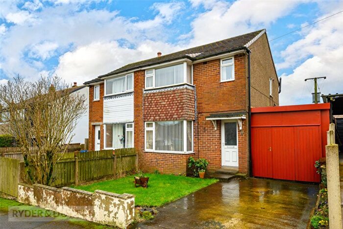 3 Bedroom Semi Detached House For Sale In Middlecliffe Drive, Crow Edge, Sheffield, Barnsley, S36