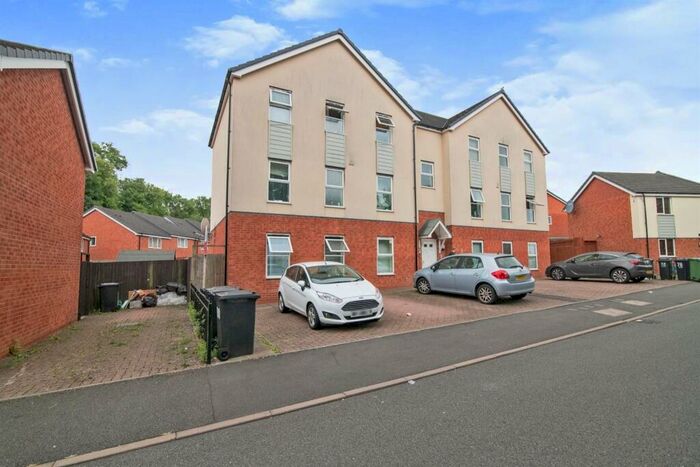 2 Bedroom Flat To Rent In Bradfield Way, Dudley, DY1