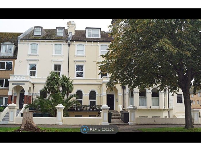 2 Bedroom Flat To Rent In The Avenue, Eastbourne, BN21