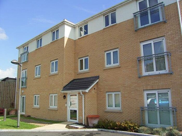 2 Bedroom Flat To Rent In Sycamore Court Grenfell Avenue Hornchurch, RM12