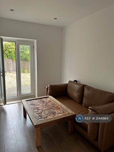 4 Bedroom Detached House To Rent In Spring Road, Bournemouth, BH1