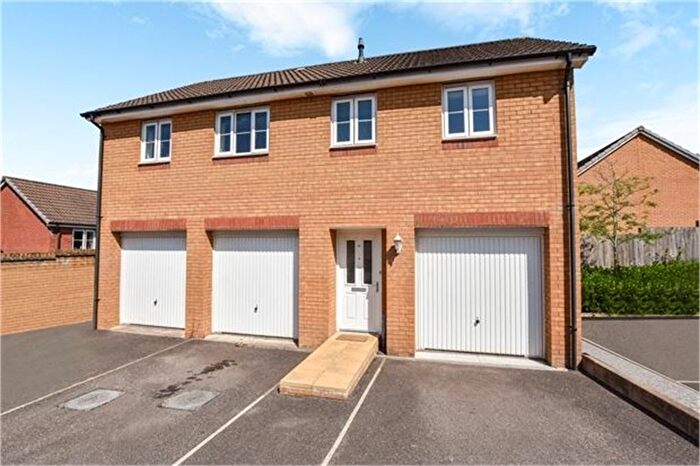 1 Bedroom Property For Sale In Orchard Grove, Highweek, Newton Abbot, Devon., TQ12