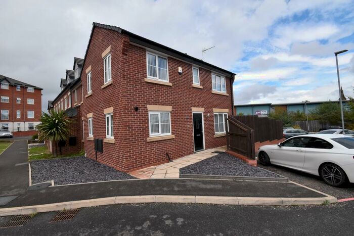 3 Bedroom Semi-Detached House To Rent In Nant Garw, Cobden Mill, Wrexham, LL13