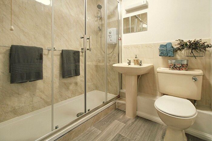 1 Bedroom Apartment For Sale In Norbury Court, Purton, Swindon, SN5