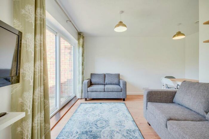 4 Bedroom House To Rent In Clement Close, Canterbury, CT1