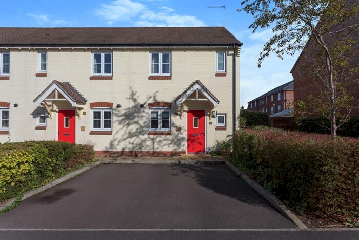 2 Bedroom End Of Terrace House For Sale In Primrose Place, Durrington, Salisbury, SP4