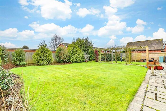 3 Bedroom Detached Bungalow For Sale In Horseshoes Lane, Langley, Maidstone, Kent, ME17