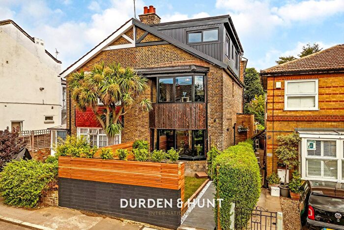 5 Bedroom Semi Detached House For Sale In Nightingale Lane, Wanstead, E11