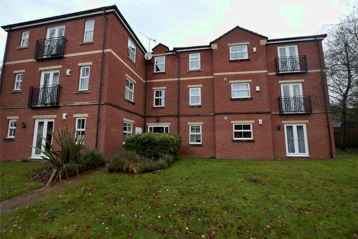 2 Bedroom Flat To Rent In Woodlea Lane, Meanwood, Leeds, West Yorkshire, LS6