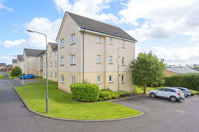 2 Bedroom Flat For Sale In C, Tarmachan Road, Dunfermline, KY11