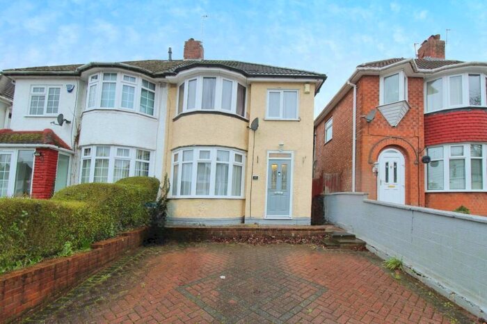 3 Bedroom Semi-Detached House To Rent In Gleneagles Road, Birmingham, West Midlands, B26