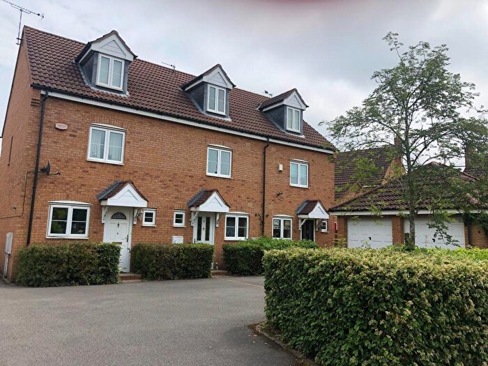 3 Bedroom Terraced House To Rent In Somerset Place, Cawston, Rugby, CV22