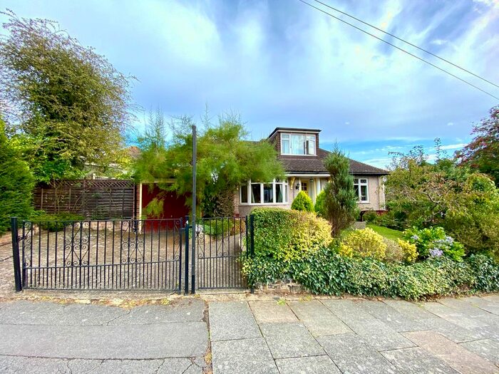 4 Bedroom Detached House To Rent In Park Grove, Bexleyheath, DA7