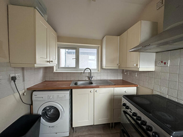 1 Bedroom Flat To Rent In Essex Road, Grays, Essex, RM20