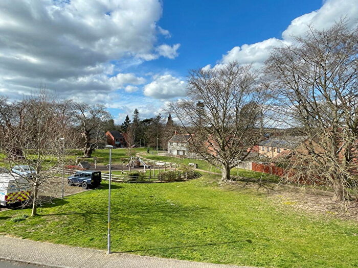 3 Bedroom Semi-Detached House For Sale In Hawley Drive, West Malling, ME19