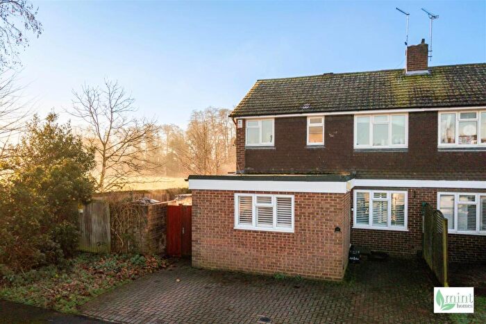 3 Bedroom House For Sale In Matthew Arnold Close, Cobham, KT11