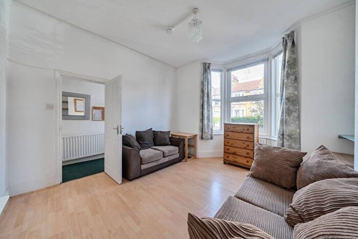 4 Bedroom Terraced House For Sale In Farley Road, Catford, London, SE6