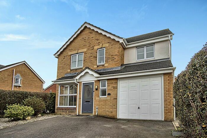 4 Bedroom Detached House To Rent In Osborne Heights, East Cowes, PO32