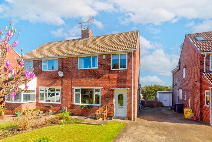 3 Bedroom Semi Detached House For Sale In St. Michaels Road, Ecclesfield, Sheffield, S35