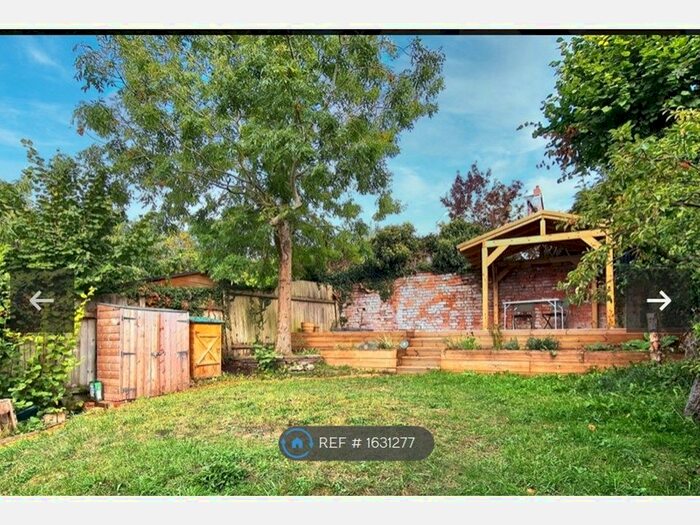 2 Bedroom Flat To Rent In Bisley Road, Stroud, GL5