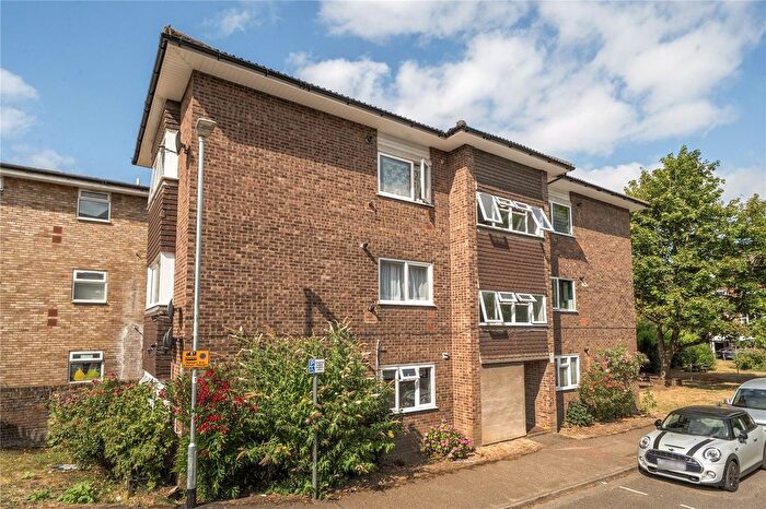 1 Bedroom Studio For Sale In Gurnard Close, Yiewsley, West Drayton, UB7