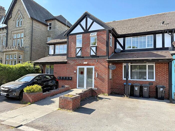 2 Bedroom Apartment For Sale In Knaresborough Road, Harrogate, HG2