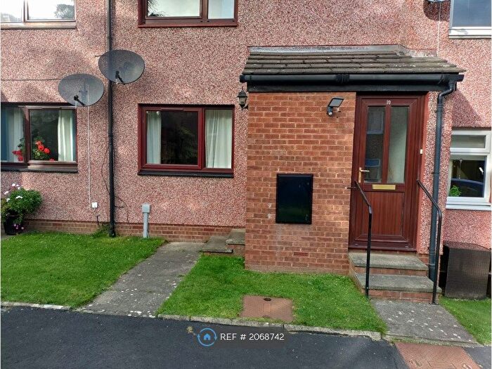 1 Bedroom Flat To Rent In Meadowfield Court, Edinburgh, EH8