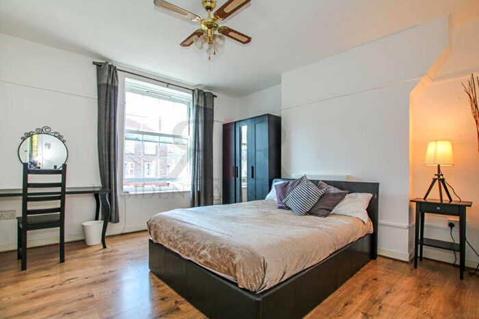2 Bedroom Apartment To Rent In Dawes House, London, SE17