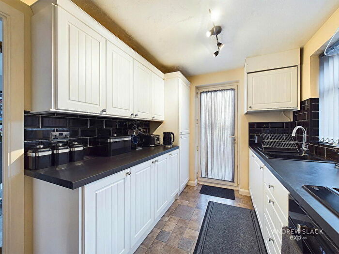 3 Bedroom Semi-Detached House For Sale In Valmont Avenue, Off Big Barn Lane, Mansfield, Nottinghamshire, NG18