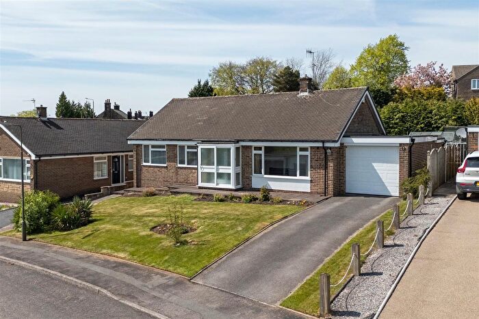 3 Bedroom Detached Bungalow For Sale In Lums Hill Rise, Matlock, DE4