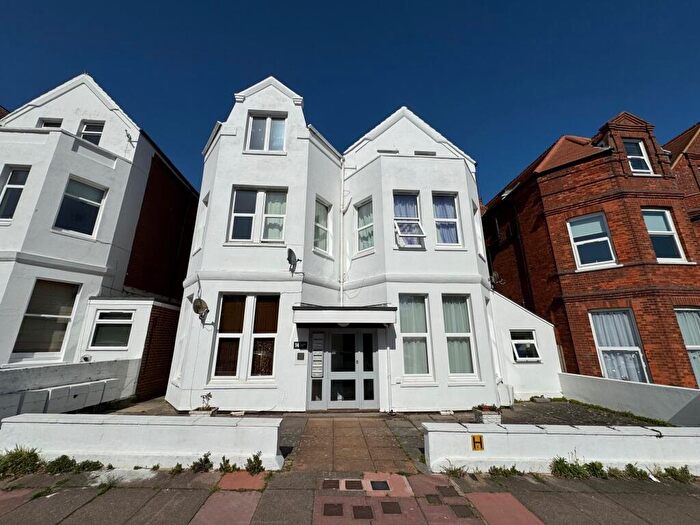2 Bedroom Apartment To Rent In Eversfield Road, Eastbourne, BN21