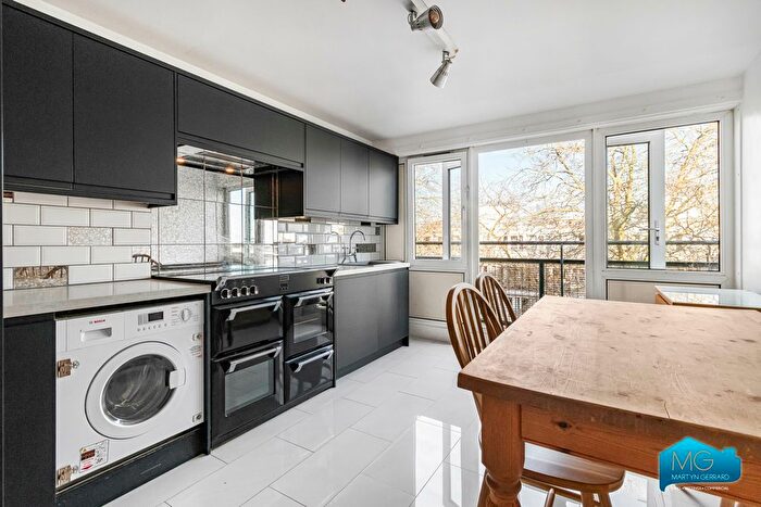 3 Bedroom Flat To Rent In Weedington Road, Kentish Town, London, NW5