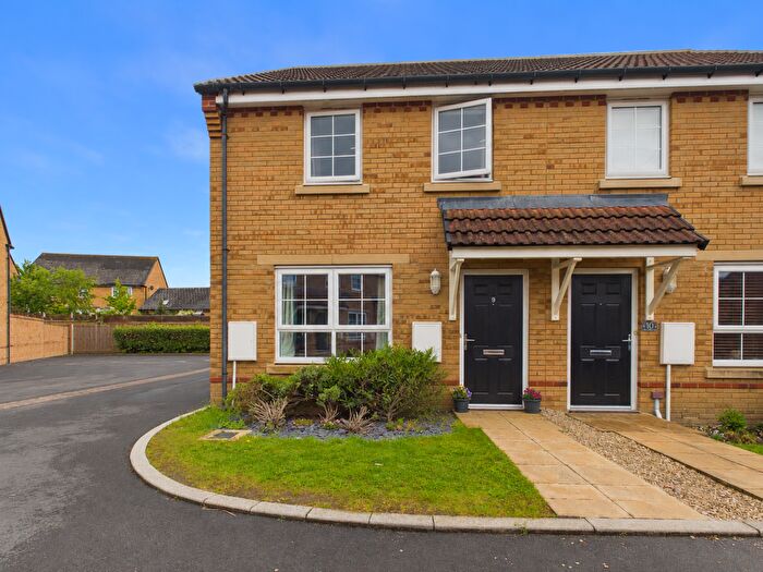 3 Bedroom End Of Terrace House For Sale In Ruddles Field, Devizes, SN10