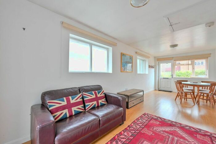 1 Bedroom Maisonette To Rent In Northcote Crescent, Ockham, Leatherhead, KT24