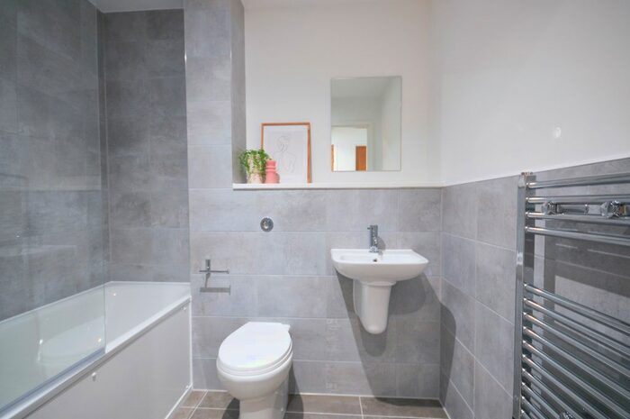 1 Bedroom Flat To Rent In Furness Quay, Salford, M50