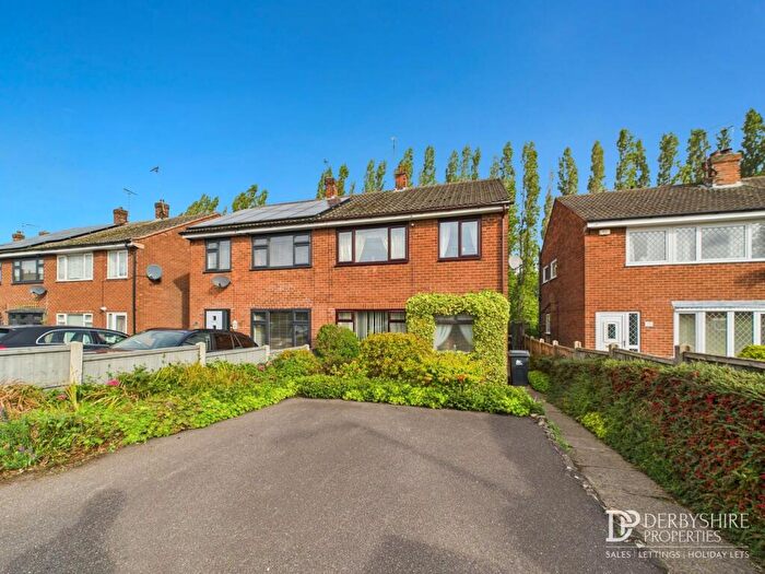 3 Bedroom Semi-Detached House For Sale In Beech Avenue, Alfreton, DE55