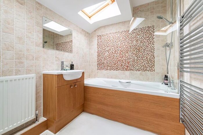 3 Bedroom End Of Terrace House For Sale In Old Malling Way, Lewes, BN7
