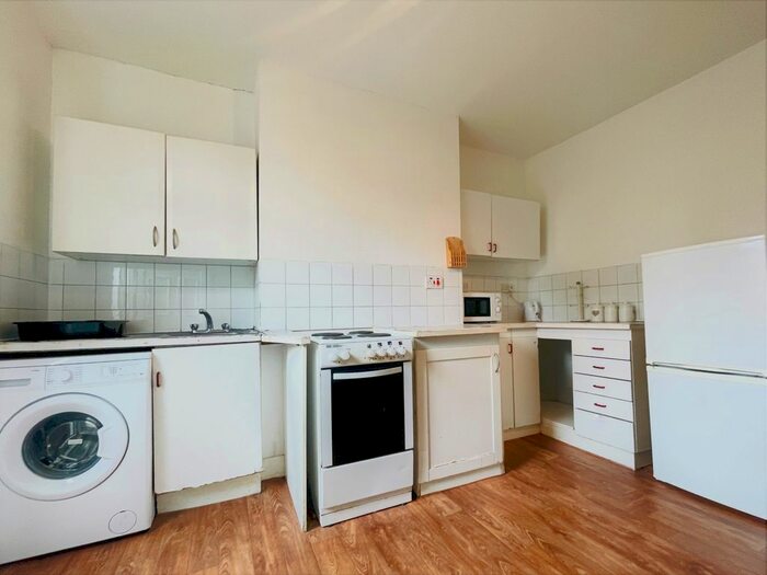 1 Bedroom Flat To Rent In Trafalgar Road, Greenwich, SE10