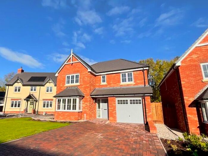 4 Bedroom Detached House For Sale In Devana Drive, Newport, TF10