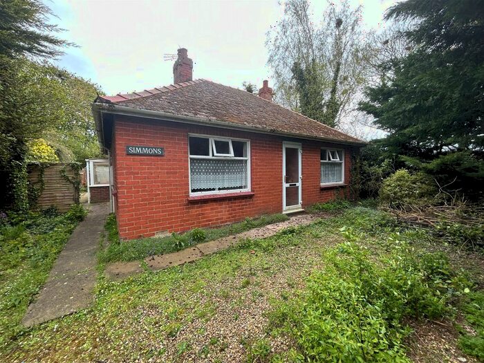 3 Bedroom Bungalow For Sale In Eaudyke Road, Friskney, Boston, Lincolnshire, PE22