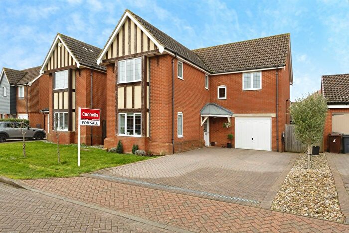 4 Bedroom Detached House For Sale In Ploughmans Way, Kingsnorth, Ashford, TN23