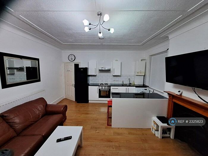 1 Bedroom Flat To Rent In Stanley Road, Manchester, M16