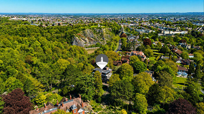 2 Bedroom Apartment To Rent In Ardmore Apartments, Leigh Woods, BS8